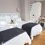 Odda ホテル 3*