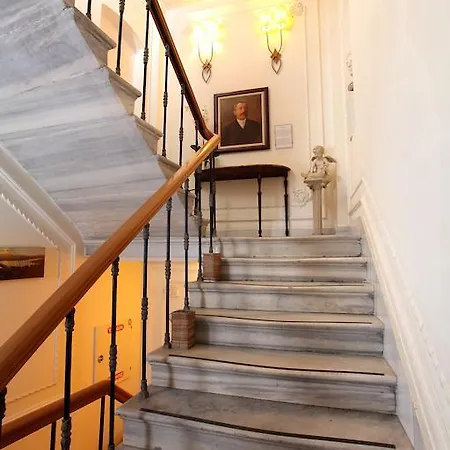 Otel Odda 3*